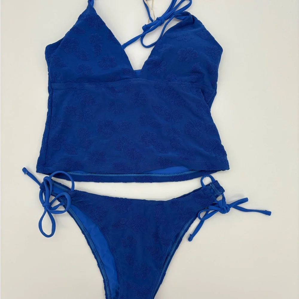 Elegant Blue Floral Bikini Set - Picture 6 of 10